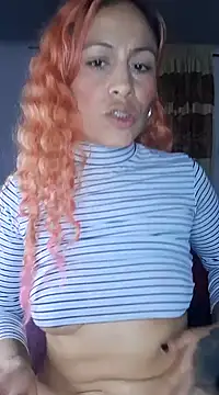 Snapshot of Sexy-Favgirl chatting on February 8, 10:29 pm Sexy-Favgirl online show from February 8, 10:29 pm