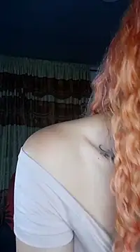 Snapshot of Sexy-Favgirl chatting on February 26, 12:05 am Sexy-Favgirl online show from February 26, 12:05 am