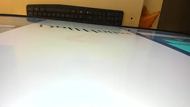 escarleth   online show from March 1, 1:51 pm