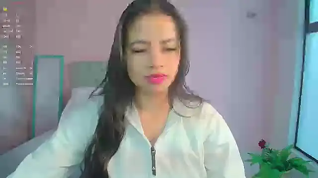 Snapshot of soyzarahtorres chatting on January 16, 6:27 pm soyzarahtorres online show from January 16, 6:27 pm