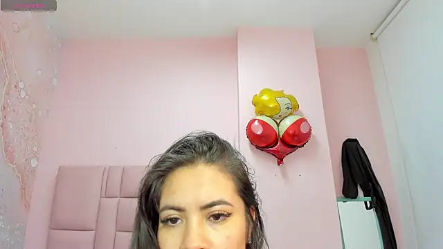 Snapshot of soyzarahtorres chatting on September 22, 11:18 pm soyzarahtorres online show from September 22, 11:18 pm