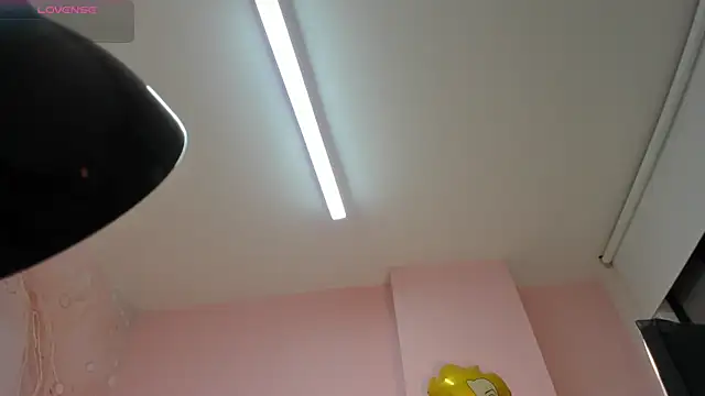 Snapshot of soyzarahtorres chatting on October 2, 12:28 am soyzarahtorres online show from October 2, 12:28 am