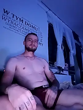 wariacik0024 online show from September 16, 8:54 pm