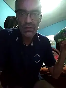 Snapshot of hugosafado333 chatting on March 23, 2:26 am hugosafado333 online show from March 23, 2:26 am