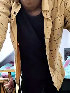 Snapshot of Habibi_big_b chatting on December 21, 3:47 am Habibi big b online show from December 21, 3:47 am