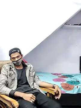 Snapshot of Habibi_big_b chatting on December 28, 4:41 pm Habibi big b online show from December 28, 4:41 pm