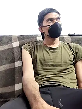 Snapshot of Habibi_big_b chatting on February 20, 6:24 pm Habibi big b online show from February 20, 6:24 pm