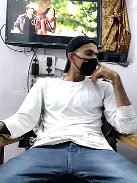 Snapshot of Habibi_big_b chatting on March 21, 5:34 pm Habibi big b online show from March 21, 5:34 pm