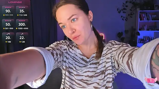 ami amour  online show from February 24, 8:03 pm