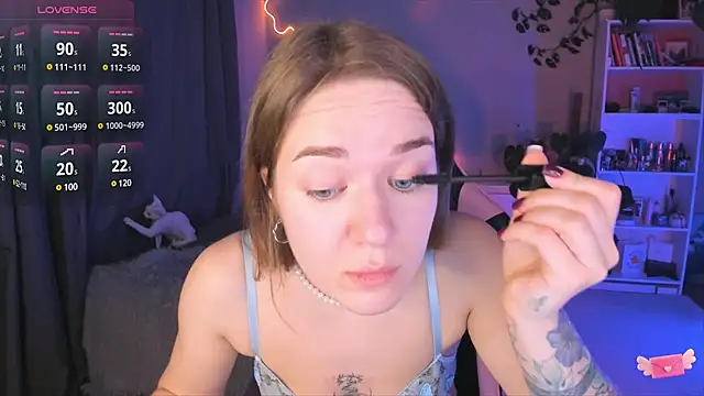 ami amour  online show from March 21, 7:24 pm