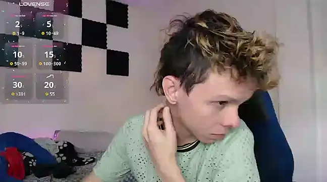 bryamado69 online show from February 3, 10:11 pm