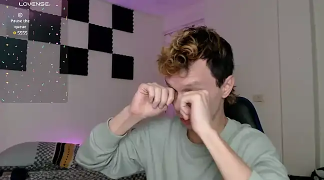 bryamado69 online show from February 5, 8:32 am