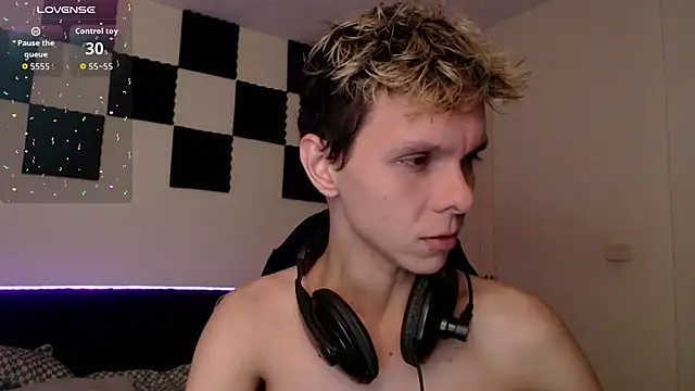 bryamado69 online show from October 5, 7:28 am