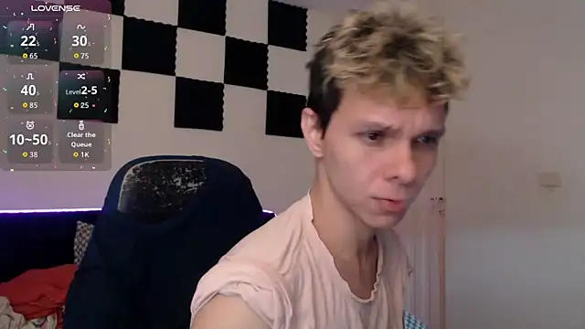 bryamado69 online show from October 5, 7:45 pm