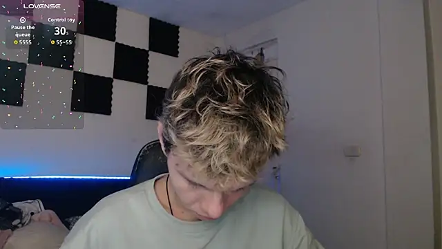 bryamado69 online show from October 19, 3:18 am