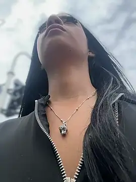 Laura fernandezII online show from February 2, 3:28 pm