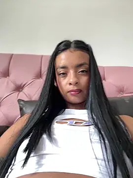 Laura fernandezII online show from March 10, 6:01 pm