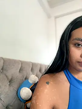 Laura fernandezII online show from October 22, 6:51 pm