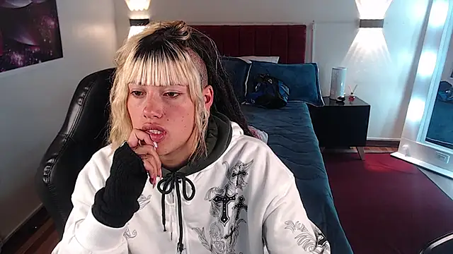  sharlotte777 online show from February 12, 4:11 pm