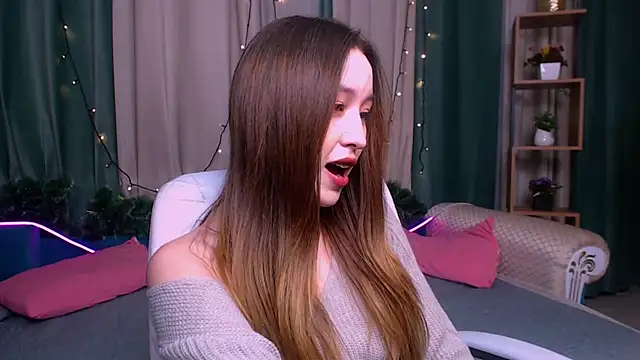 Snapshot of Ann__Cute chatting on December 22, 11:00 am Ann Cute online show from December 22, 11:00 am