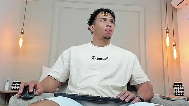 Dominick star online show from February 6, 4:21 am