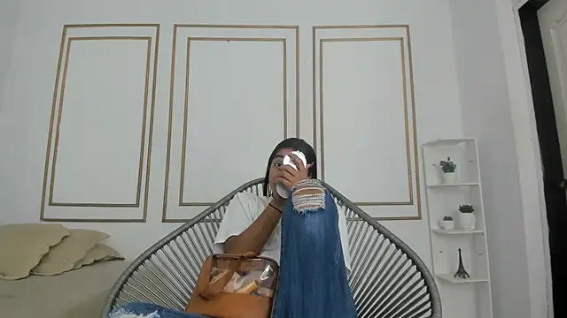 natalia aguirre1 online show from September 27, 12:21 pm