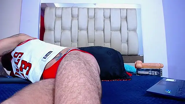 Snapshot of akeemdavid_05 chatting on November 7, 11:16 pm akeemdavid 05 online show from November 7, 11:16 pm