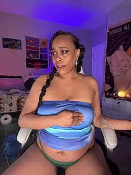 Snapshot of loveluna8 chatting on March 15, 3:37 pm loveluna8 online show from March 15, 3:37 pm