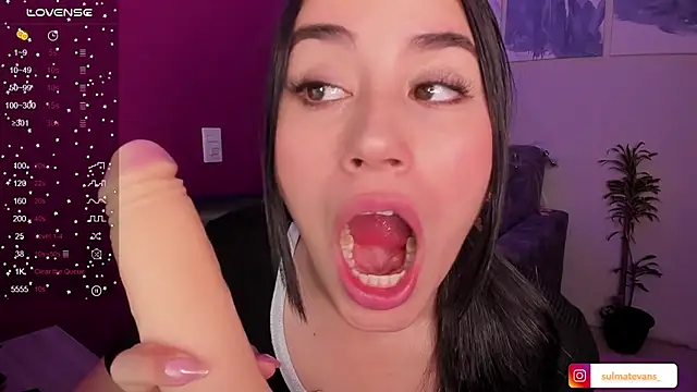  sulmatevans  online show from December 5, 9:17 am