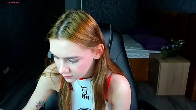 Lesi Moonie01 online show from January 30, 8:01 am