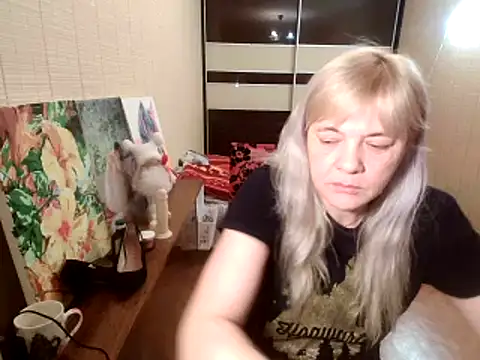 Lia Laguna77 online show from March 3, 11:14 pm