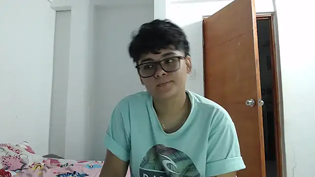 SHARLOTTE MORGAN online show from January 3, 8:54 am