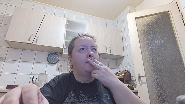 Snapshot of melissaBlessing chatting on February 7, 6:14 am melissaBlessing online show from February 7, 6:14 am