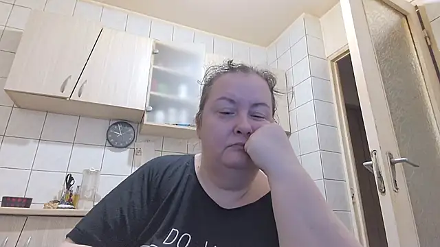 Snapshot of melissaBlessing chatting on February 13, 5:58 am melissaBlessing online show from February 13, 5:58 am