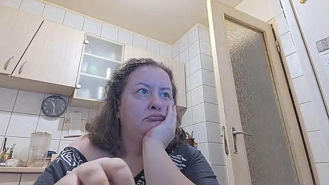 Snapshot of melissaBlessing chatting on March 2, 7:32 am melissaBlessing online show from March 2, 7:32 am