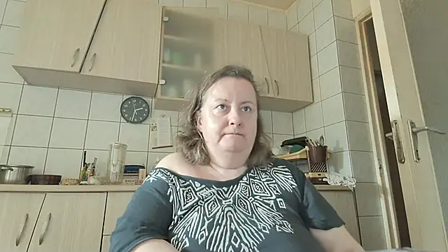 Snapshot of melissaBlessing chatting on March 2, 10:35 am melissaBlessing online show from March 2, 10:35 am