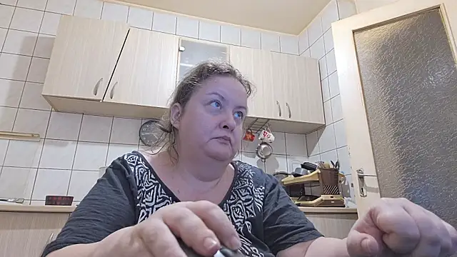 Snapshot of melissaBlessing chatting on March 13, 5:11 am melissaBlessing online show from March 13, 5:11 am