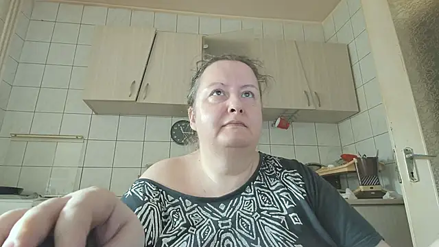 Snapshot of melissaBlessing chatting on March 16, 7:15 am melissaBlessing online show from March 16, 7:15 am