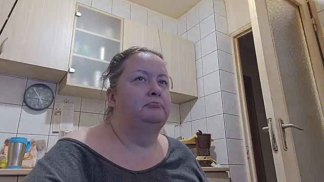 Snapshot of melissaBlessing chatting on September 27, 1:54 am melissaBlessing online show from September 27, 1:54 am