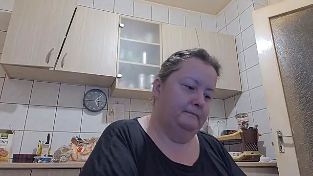 Snapshot of melissaBlessing chatting on September 28, 2:06 am melissaBlessing online show from September 28, 2:06 am