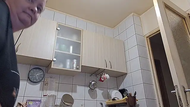 Snapshot of melissaBlessing chatting on October 8, 2:09 am melissaBlessing online show from October 8, 2:09 am