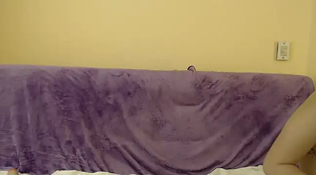 lilimini032 online show from January 13, 11:49 pm