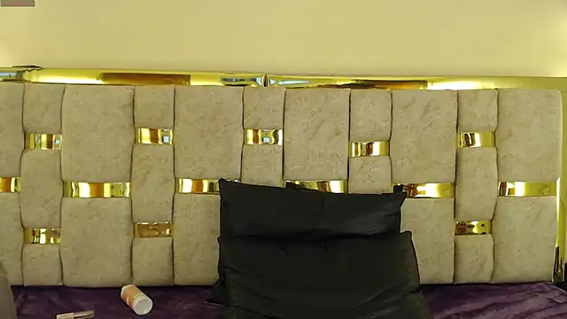 lilimini032 online show from January 24, 12:31 am