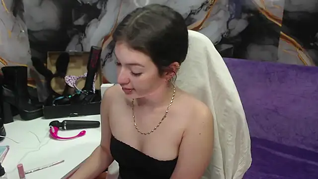 lilimini032 online show from October 7, 7:33 pm