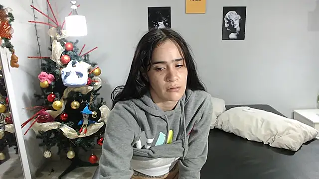 Snapshot of Kimandyuk chatting on December 28, 8:47 pm Kimandyuk online show from December 28, 8:47 pm