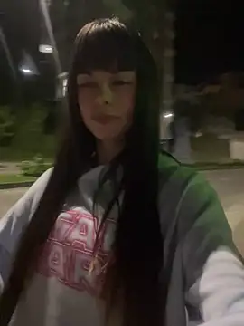 Snapshot of VioletaSubmissive chatting on January 22, 2:59 am VioletaSubmissive online show from January 22, 2:59 am