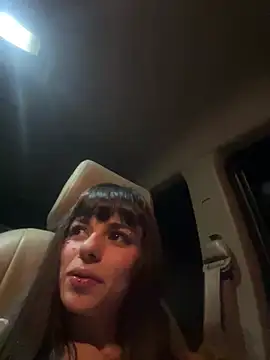 Snapshot of VioletaSubmissive chatting on February 1, 5:39 am VioletaSubmissive online show from February 1, 5:39 am