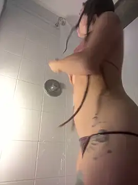 Snapshot of VioletaSubmissive chatting on February 1, 11:48 pm VioletaSubmissive online show from February 1, 11:48 pm