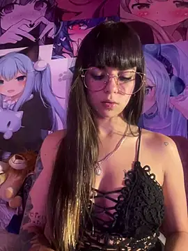 Snapshot of VioletaSubmissive chatting on February 5, 4:48 am VioletaSubmissive online show from February 5, 4:48 am