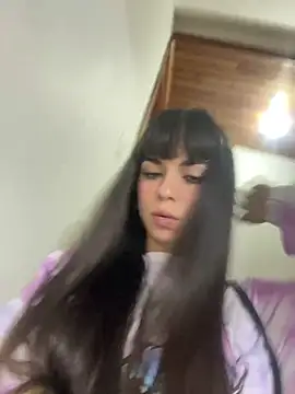 Snapshot of VioletaSubmissive chatting on February 7, 3:23 am VioletaSubmissive online show from February 7, 3:23 am